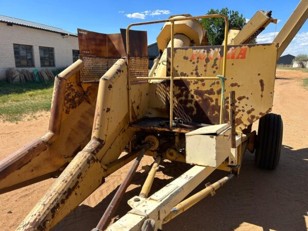 Futura Single Row Maize Harvester - Image 2