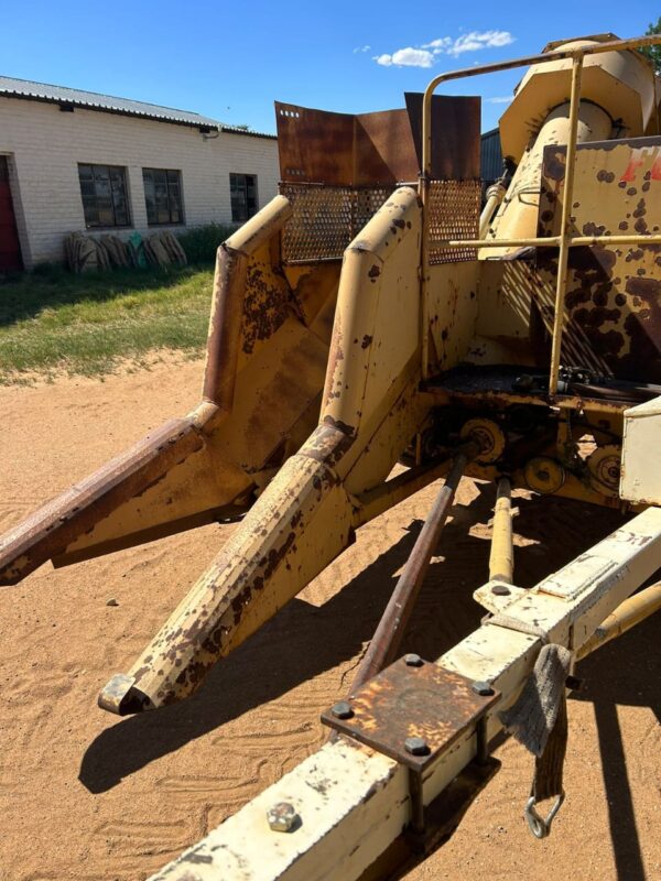 Futura Single Row Maize Harvester - Image 5