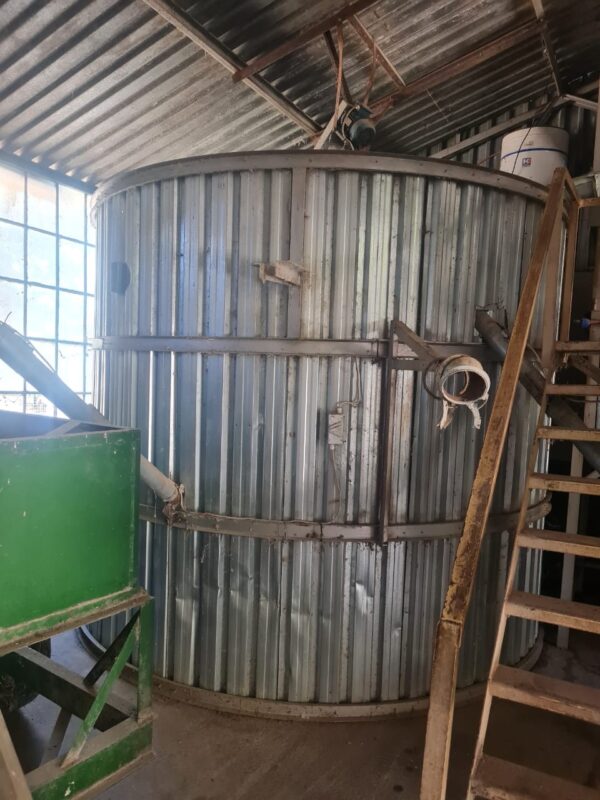 Silos For Sale (5x18 ton) - Image 2