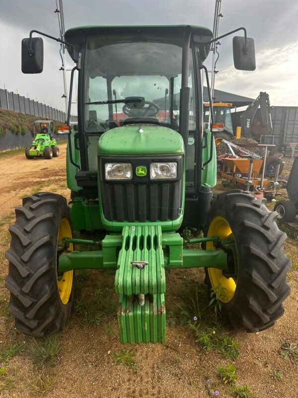 John Deere 5075e 4x4 Cab Tractor For Sale - Image 2