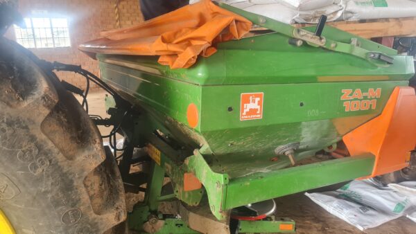 Amazone ZA-M 1001 Fertiliser Spreader - Image 5
