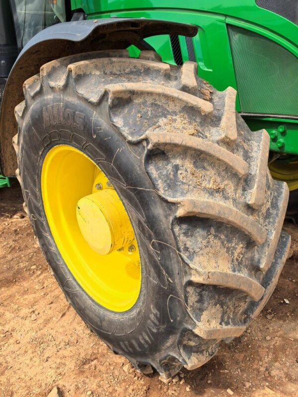 John Deere - 6140M - Image 8