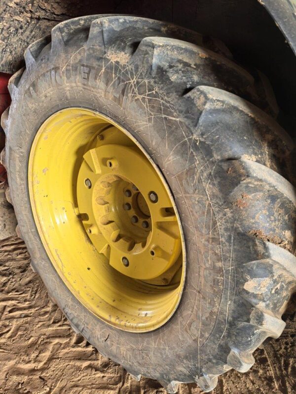 2021 John Deere 6110M 3,704 hours - Image 4