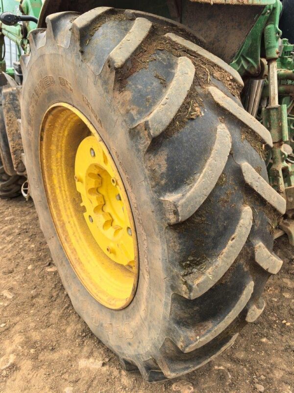 John Deere 6110M 2022 with Loader - Image 3
