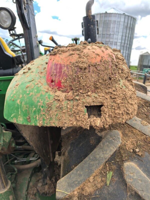 John Deere 6110M 2022 with Loader - Image 9