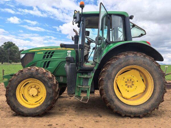 2017 John Deere 6110M - Image 2