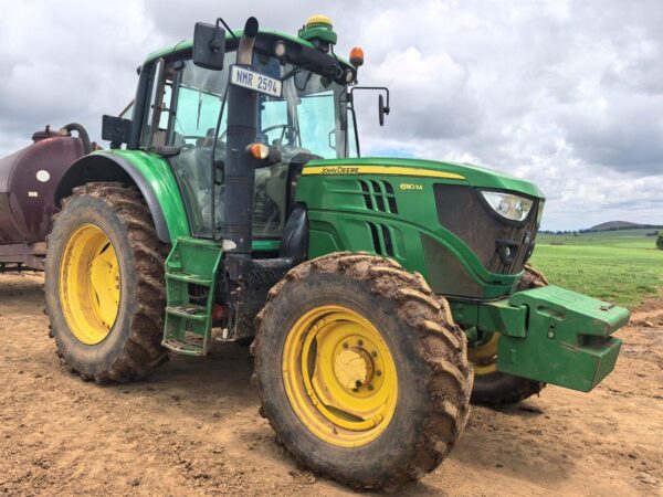 2017 John Deere 6110M - Image 5