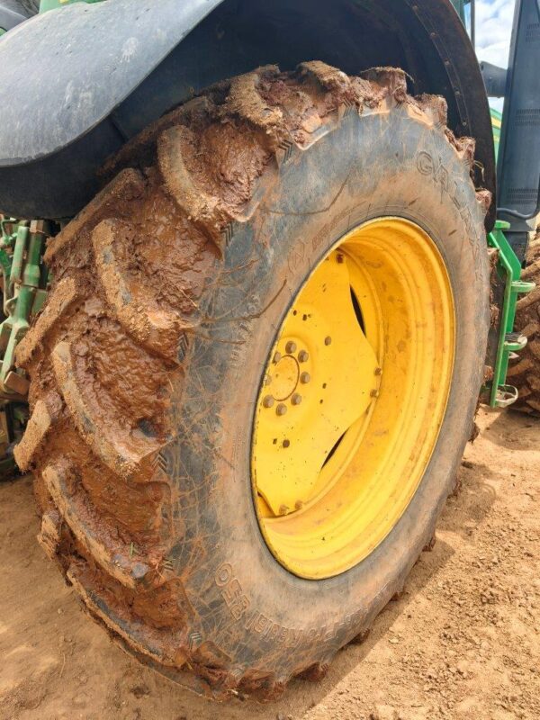 2017 John Deere 6110M - Image 7