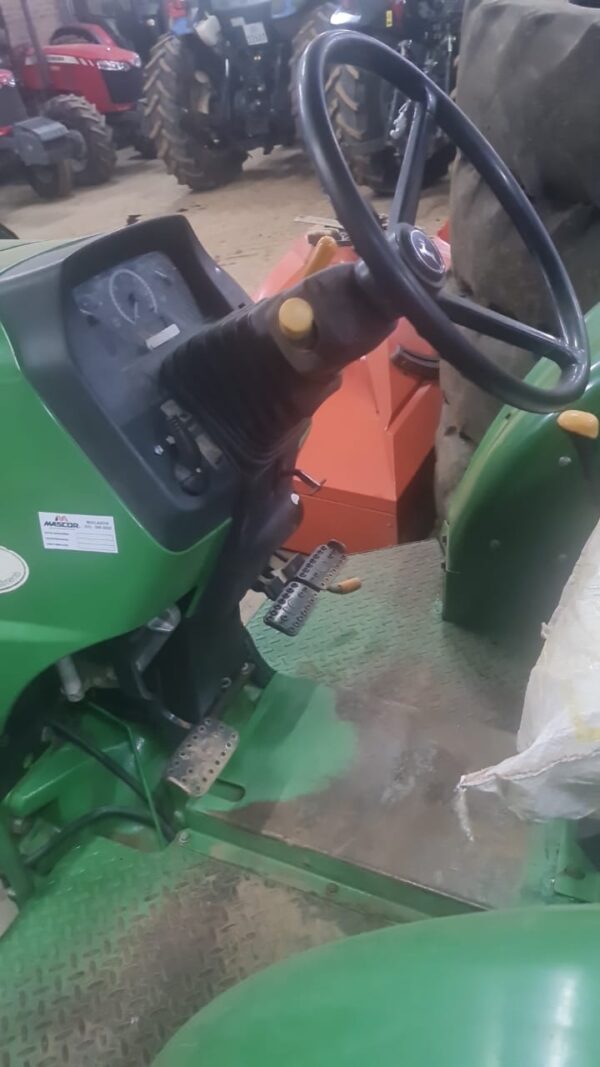 John Deere 5082e - Image 5