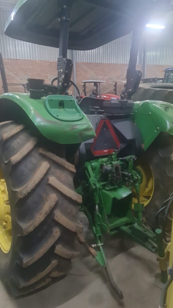 John Deere 5082e - Image 7