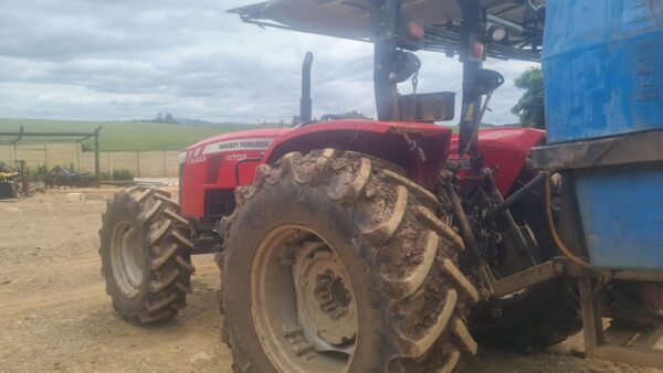 Massey Ferguson 4708 Tractor – 2019 Model with 7,000 Hours - Image 8