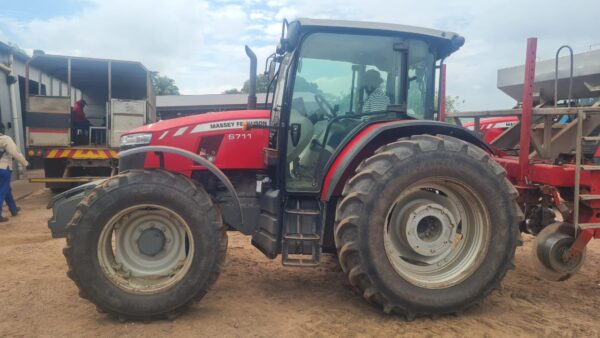 Massey Ferguson 6711 7000 Hours - Image 8