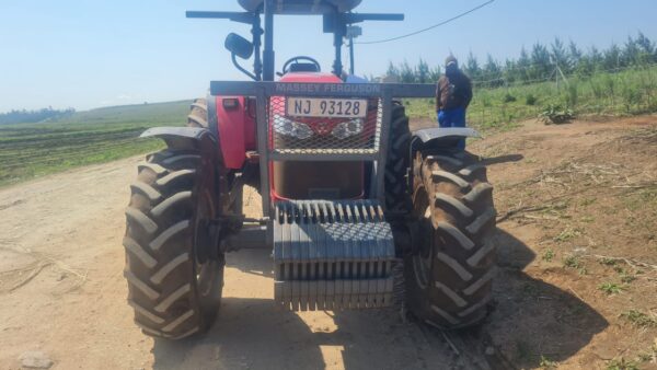 Massey Ferguson 6713 Tractor - Image 6