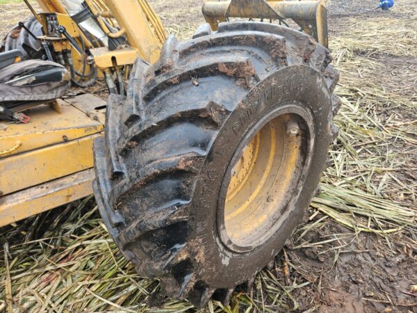 Bell 125 4-Cylinder Cane Loader | R450,000 + VAT - Image 5