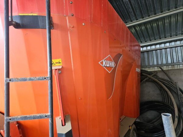 Kuhn 2070 Feed Mixer - Image 8