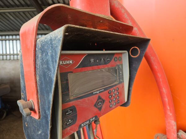 Kuhn 2070 Feed Mixer - Image 11