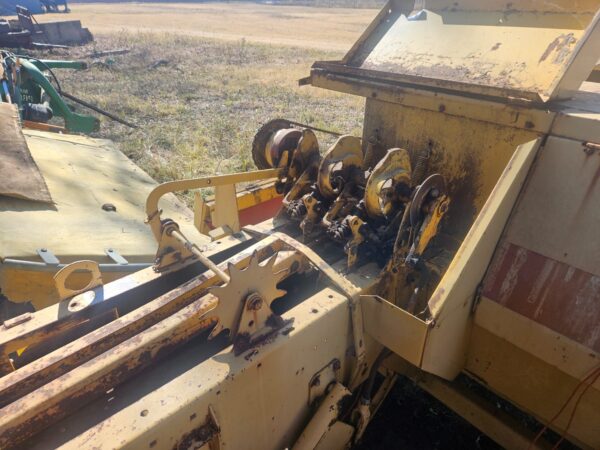 New Holland Square Baler – Fair | R45 000 + VAT - Image 10