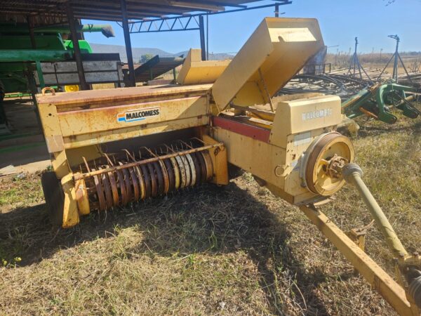 New Holland Square Baler – Fair | R45 000 + VAT - Image 13