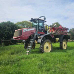 Hardi Alpha self-propelled sprayer, ideal for large-scale spraying. Requires flow meter and Sat Nav subscription. Sold as is.