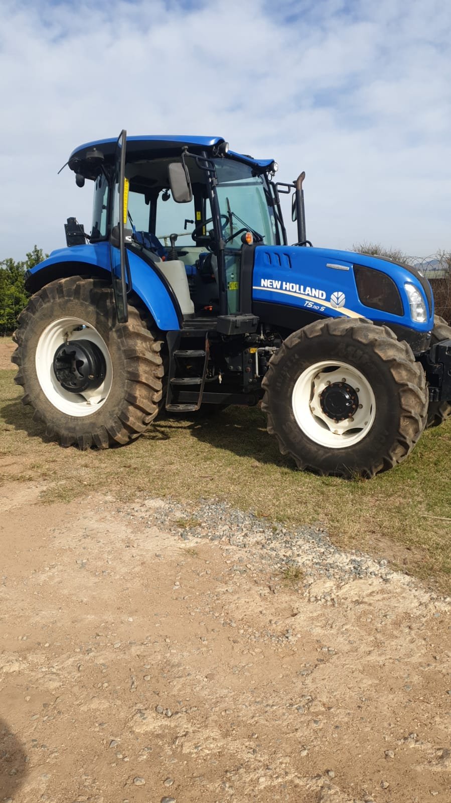 2022 New Holland TS110 5 R660,000.00 + VAT KZN - Image 5