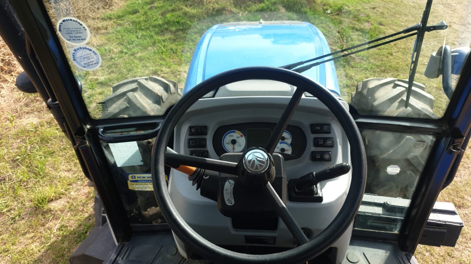 2022 New Holland TS110 5 R660,000.00 + VAT KZN - Image 6